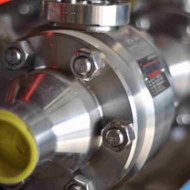 Une offre complète de mesure de débit avec accessoires - Deltafluid Transmetteur et manifold dans un coffret d'instrumentation - Deltafluid
